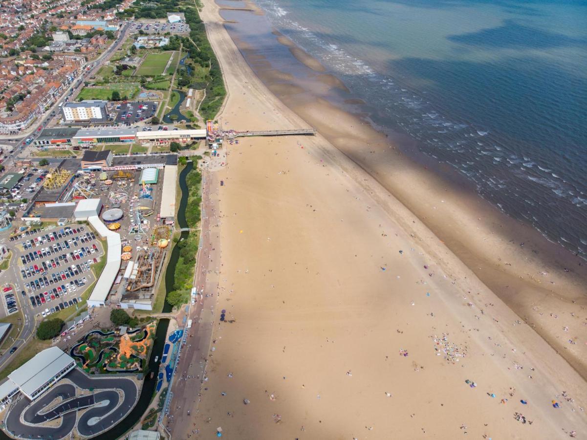Stunning Caravan With Full Lake View At Southview Holiday Park Ref 33004Ml Skegness Eksteriør billede